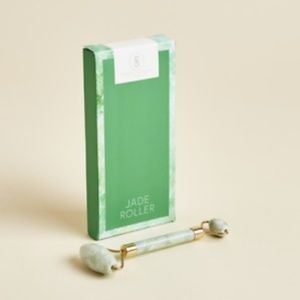 Sherrie Matthews Jade Stone Roller *NEW, SEALED*